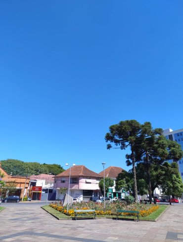Sexta-feira ser&aacute; de sol e calor no Rio Grande do Sul